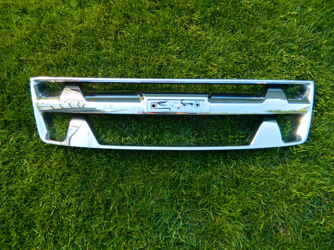 Ornament crom Grila Isuzu D-MAX an dupa 2010