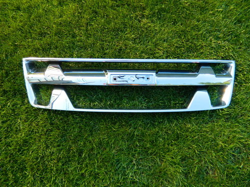 Ornament crom Grila Isuzu D-MAX an dupa 2010