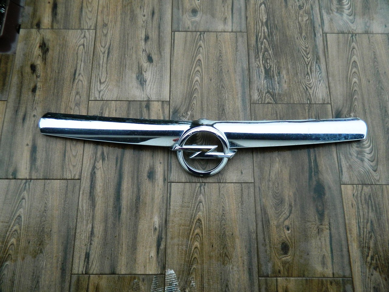 Ornament crom grila Opel Movaro model dupa 2010