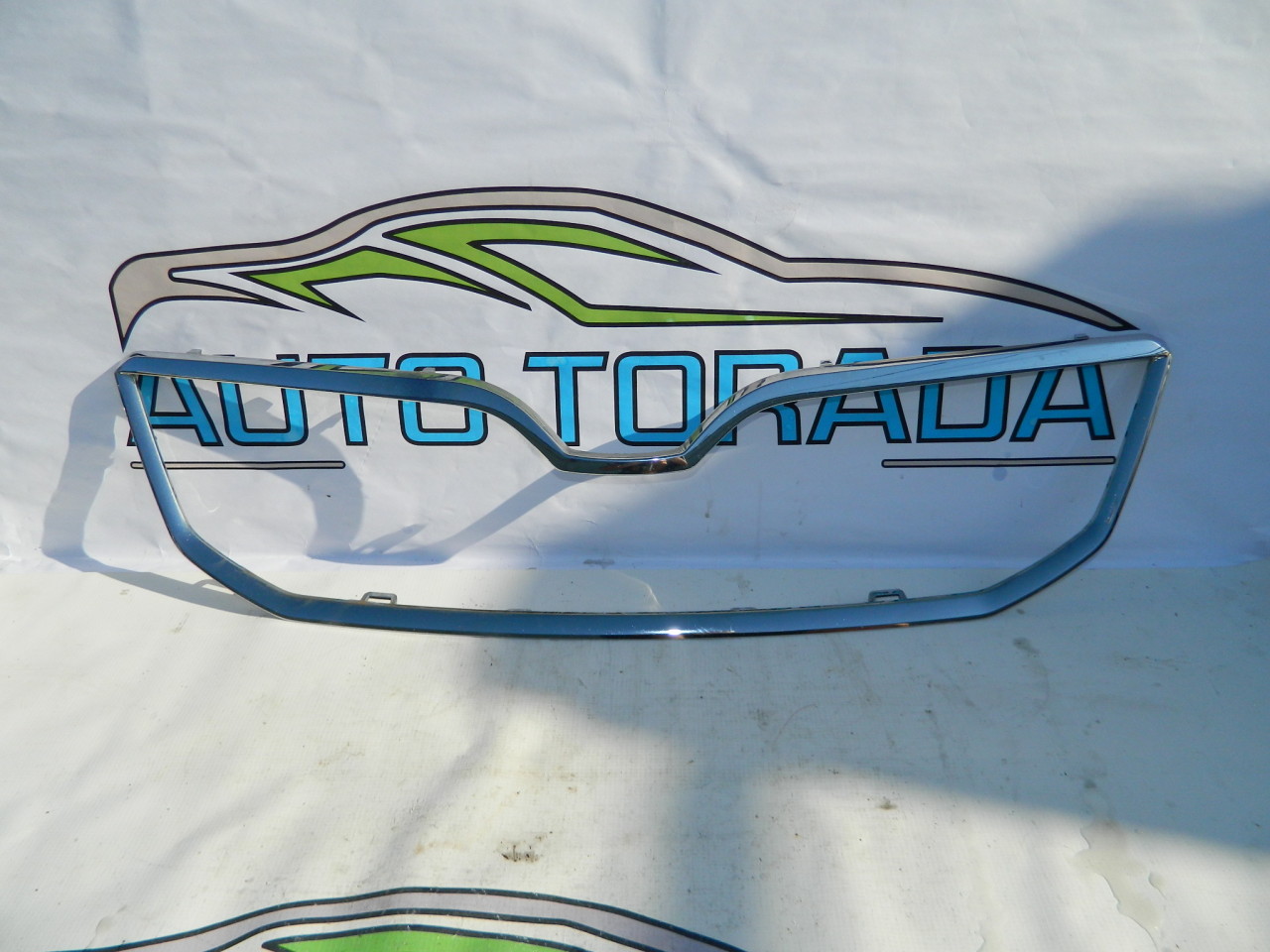 Ornament crom grila Skoda Octavia 3