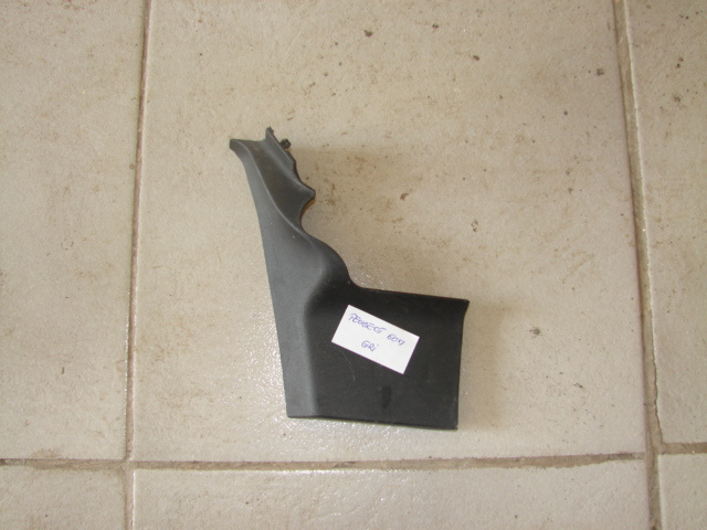 Ornament dreapta Peugeot 607 [2000 - 2004] Sedan 2.0 HDI MT (108 hp) (9D 9U)