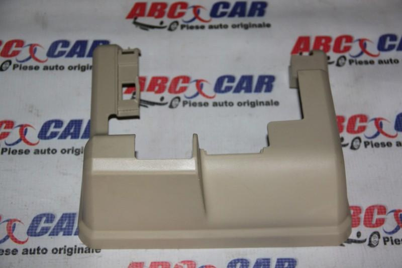 Ornament dreapta scaun Audi Q7 2015-> 4M 4M0883690A
