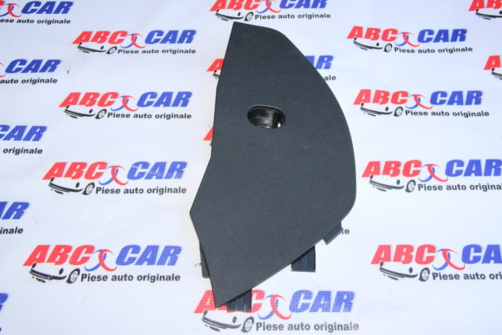 Ornament dreapta tunel central Audi Q3 8U cod: 8U1863306 model 2014