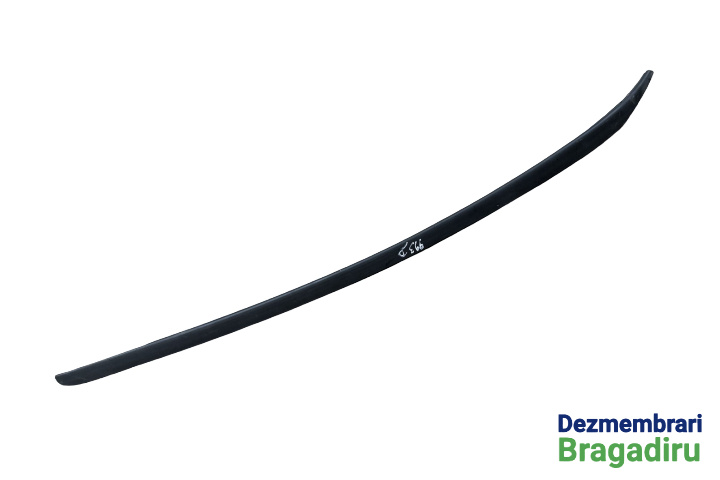 Ornament exterior parbriz dreapta Audi A6 4F/C6 [facelift] [2008 - 2011] Avant wagon 5-usi 2.0 TDI multitronic (170 hp) S-Line, Cod motor CAHA, Cod cutie LDV, Cod culoare LZ7S