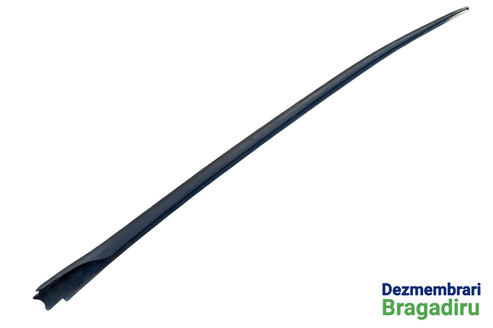 Ornament exterior parbriz dreapta Cod: 5K0854320 5K0854320 Volkswagen VW Golf 6 [2008 - 2015] Hatchback 3-usi 1.4 TSI MT (122 hp)