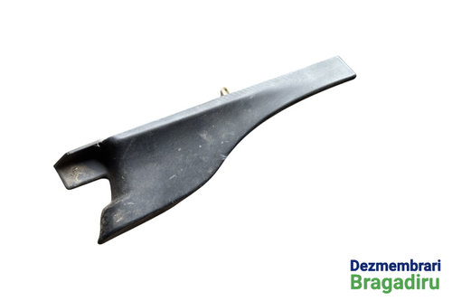 Ornament exterior parbriz dreapta Cod: 8200273994 8200273994 Dacia Logan [2004 - 2008] Sedan 1.4 MT ...
