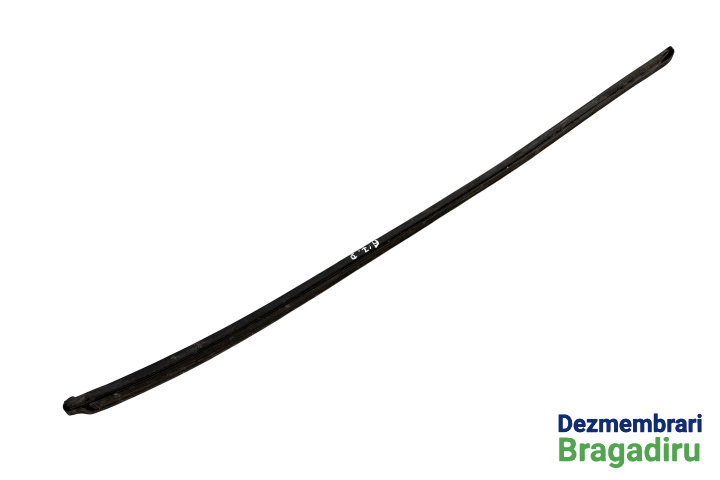 Ornament exterior parbriz dreapta Seat Exeo [2009 - 2012] Sedan 2.0 TDI MT (143 hp) Cod motor: CAGA, Cod culoare: LW7X