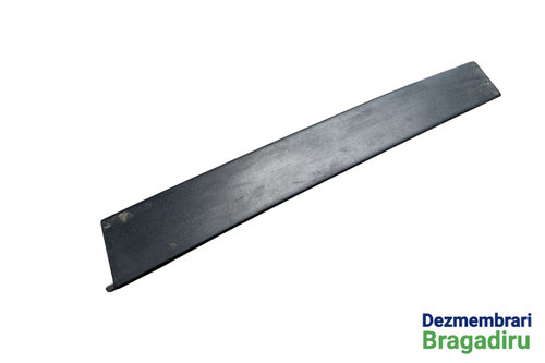 Ornament exterior spre fata usa spate dreapta Cod: 8V41-S254A40 8V41-S254A40 Ford Kuga [2008 - 2013]...