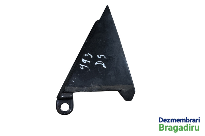Ornament exterior spre spate usa spate dreapta Cod: 4F0853274B 4F0853274B Audi A6 4F/C6 [facelift] [2008 - 2011] Avant wagon 5-usi 2.0 TDI multitronic (170 hp) S-Line, Cod motor CAHA, Cod cutie LDV, Cod culoare LZ7S