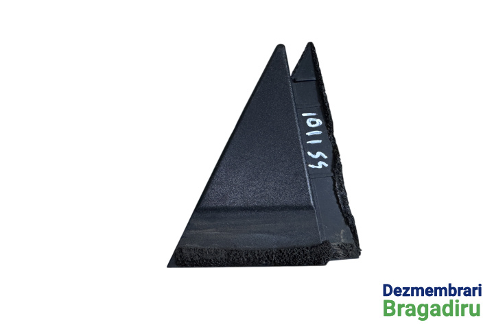 Ornament exterior usa stanga spate Cpd: 82235-4EA0A 82235-4EA0A Nissan Qashqai 2 J11 [2013 - 2020] Crossover 1.5 dCi MT (110 hp)