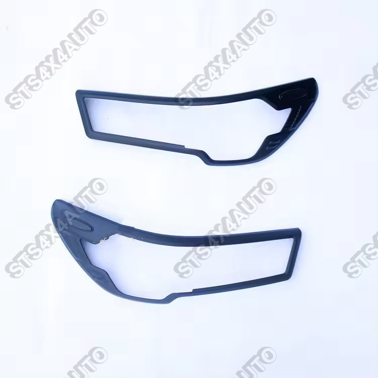 ORNAMENT FARURI TOYOTA HILUX REVO 2021-2024 MB [V2]