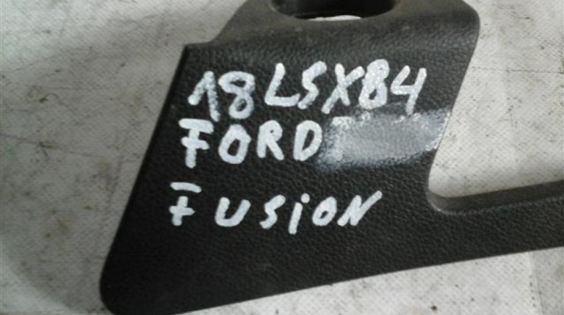 Ornament fata de usa partea dreapta fata Ford Fusion An 2002-2012 cod 2N11-N24184-BDW