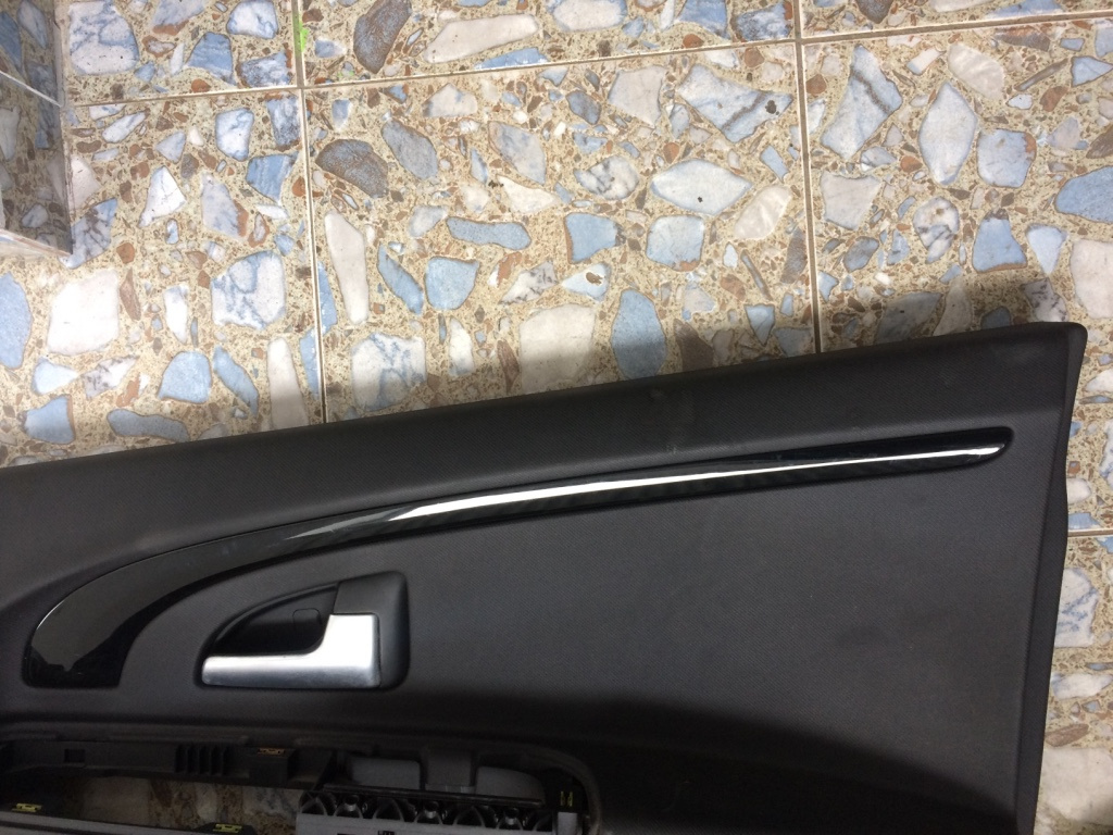 Ornament fata usa dreapta fata Kia Ceed [facelift] [2010 - 2012] SW wagon 1.6 CRDi AT (116 hp)