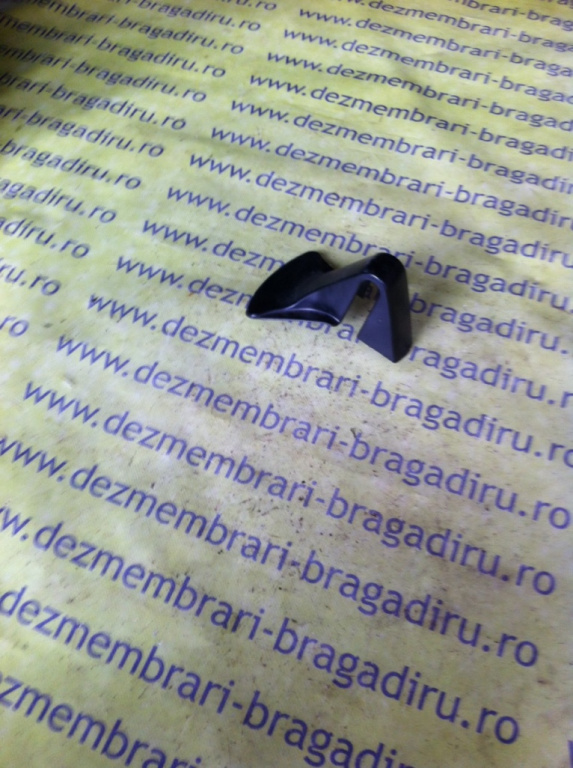 Ornament fixare spatar Volkswagen Bora [1998 - 2005] Sedan 1.6 16V MT (105 hp) (1J2)
