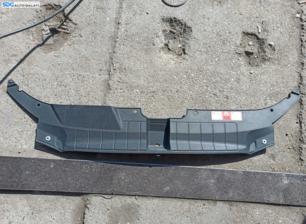 Ornament Frontal Trager Audi Q5 2008 - 2014 Cod 8R0807081 [X3853]