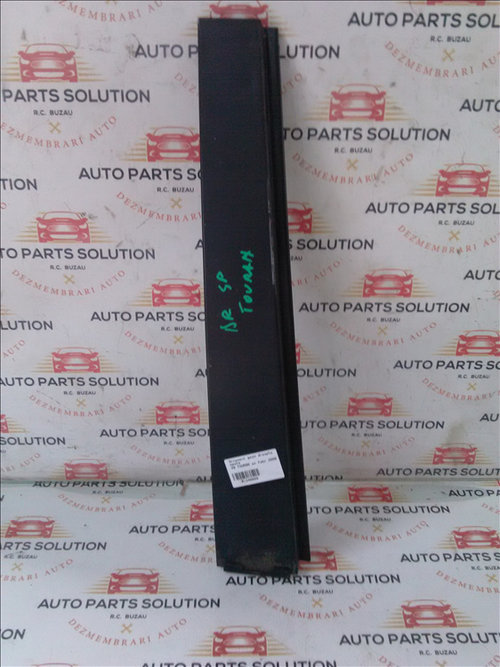 Ornament geam dreapta spate VW TOURAN an fabr.2006