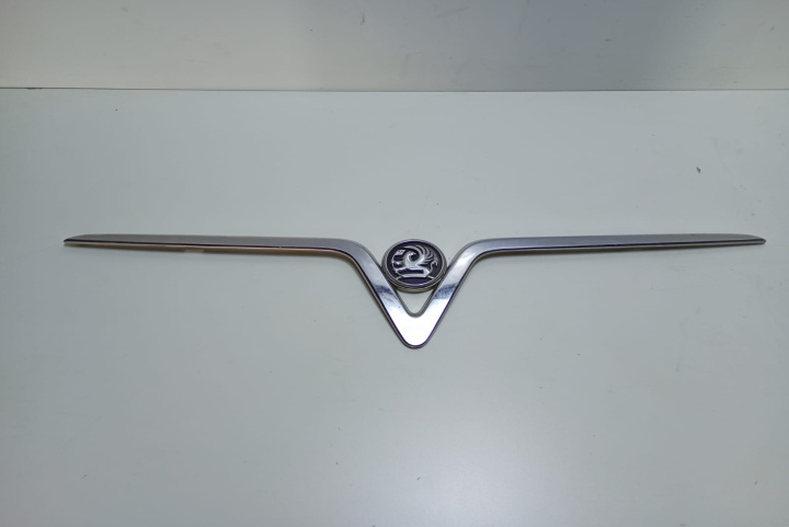 Ornament grila radiator 09204841 Opel Corsa C [2000 - 2003]