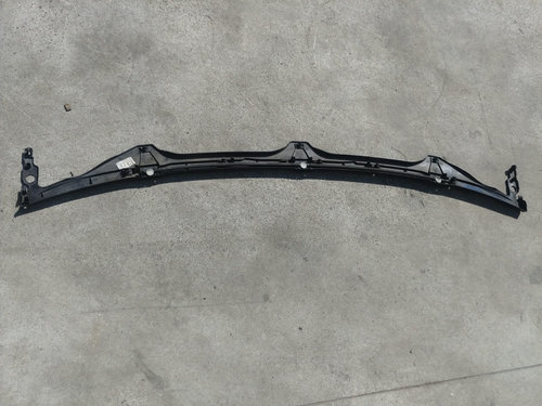 Ornament grila sub parbriz mercedes c-class w205 a2058690007