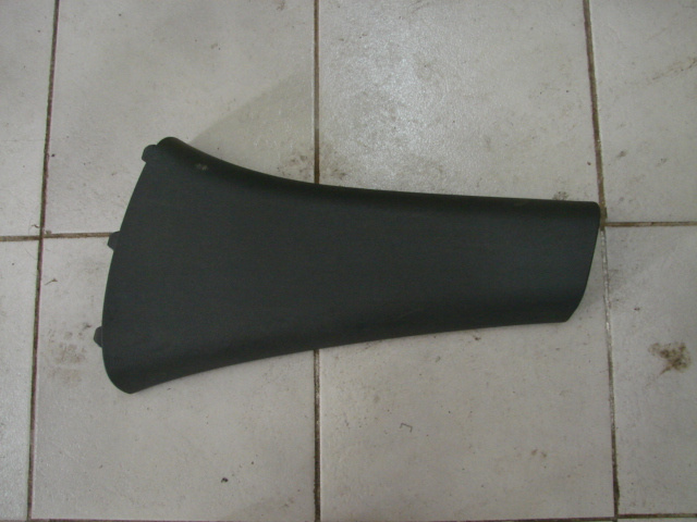 Ornament inferior stalp stanga Renault Laguna 2 [2001 - 2005] Liftback 1.9 DCi MT (120 hp) II (BG0/1_)