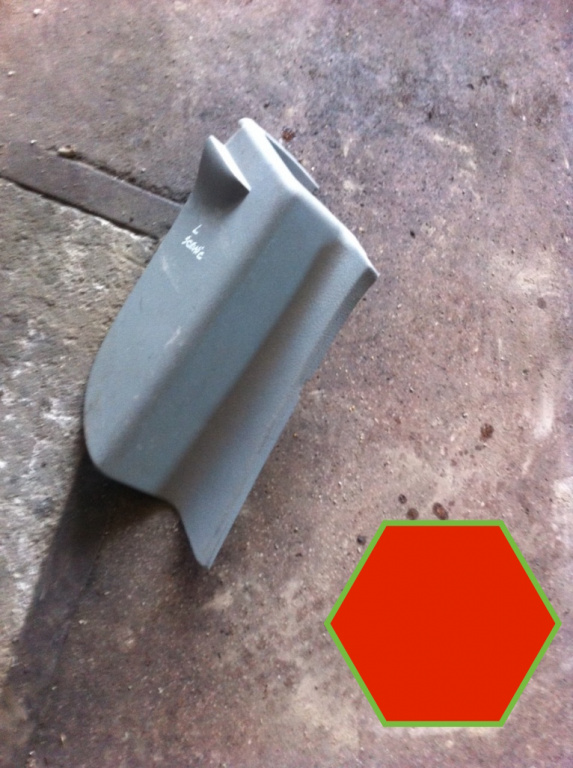 Ornament inferior stalp stanga spate Renault Scenic [facelift] [1999 - 2003] RX4 minivan 5-usi 2.0 16v MT 4WD (139 hp) I (JA0/1_) RX4