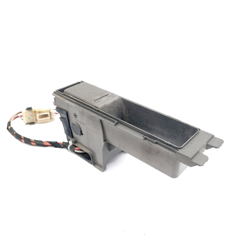 Ornament Interior Audi A4 B6 (8E) 2000-2004 Ceas Bord Consola Centrala 8E0863284B, 8E0863284, 8E0 863 284 B, 8E0 863 284