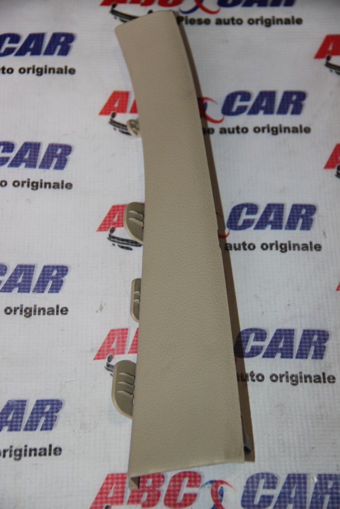 Ornament interior Audi Q7 4M cod: 4M0868204 model 2017