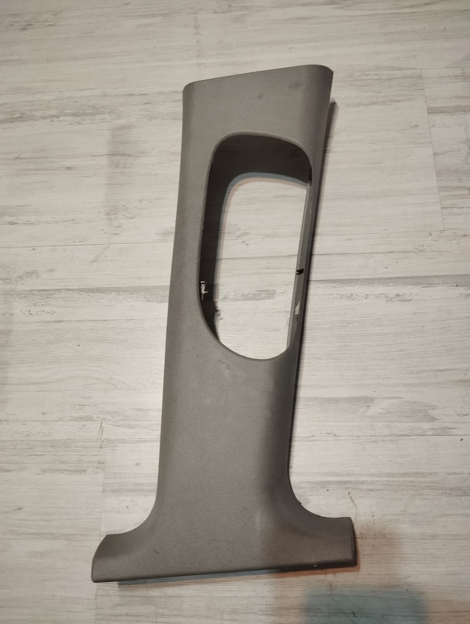 Ornament interior centura de siguranta dreapta Ford Focus ( 1998-2004 )