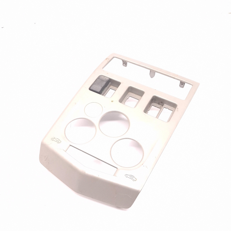 Ornament Interior Dacia Logan (Ls) 2004-2012 1.4 (Lsoa, Lsoc, Lsoe, Lsog) K7J 710 Benzina Consola Centrala 8200453196
