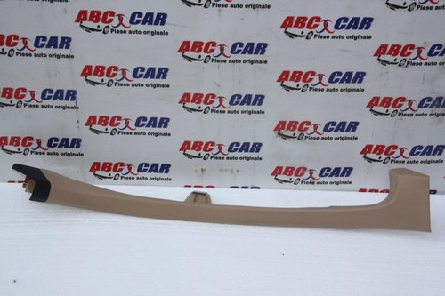 Ornament interior dreapta VW Passat B6 Variant cod: 3C9867766 model 2008