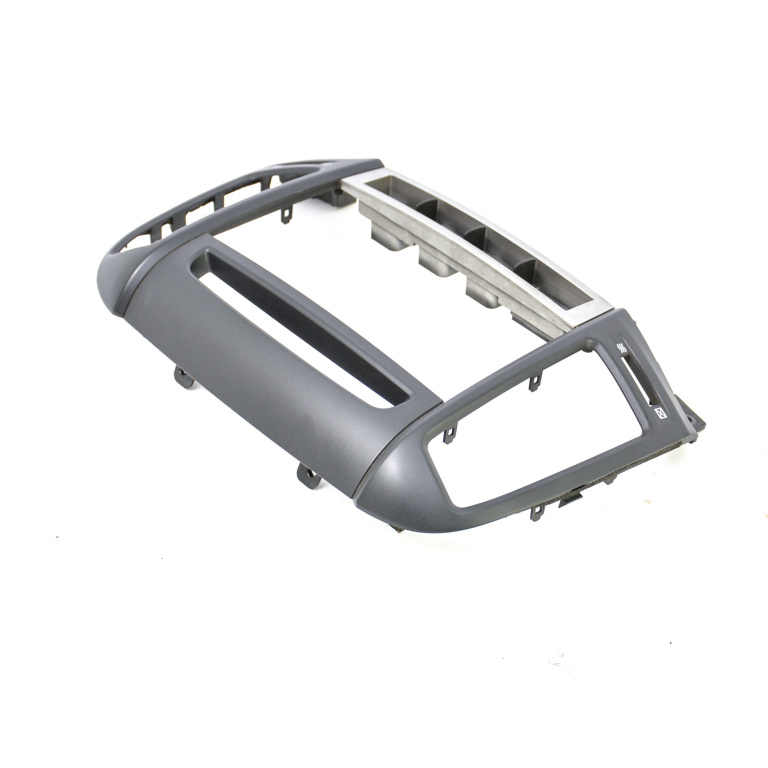 Ornament Interior Hyundai Santa Fe 2 (Cm) 2005 > 2.2 Crdi Gls D4Eb Motorina Mijloc 847402B100S4, 84740-2B100S4, U0486048, U04860 48, 847402B100, 84740-2B100
