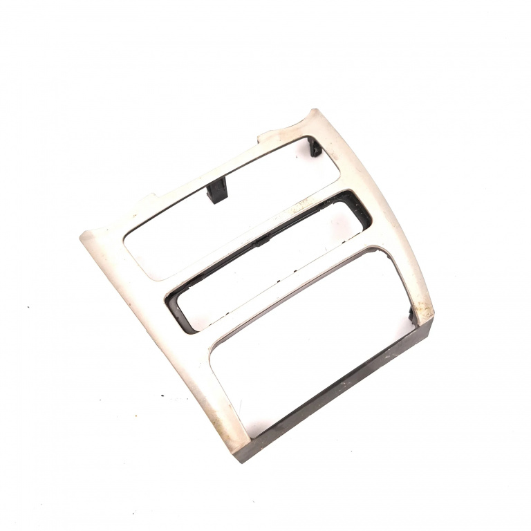 Ornament Interior Kia Magentis (Gd) 2001 > Consola Centrala Plansa De Bord 847412G570