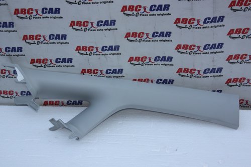 Ornament interior parbriz dreapta VW Caddy 2K cod: 2K0867234B model 2013