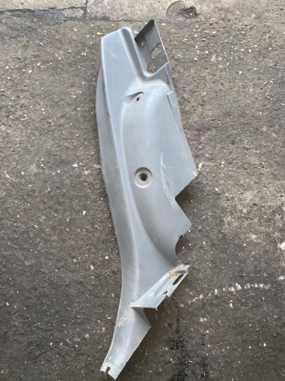 Ornament interior pasaj dreapta spate Skoda Octavia [1996 - 2000] Liftback 5-usi 1.6 MT (75 hp) (1U2) 8V