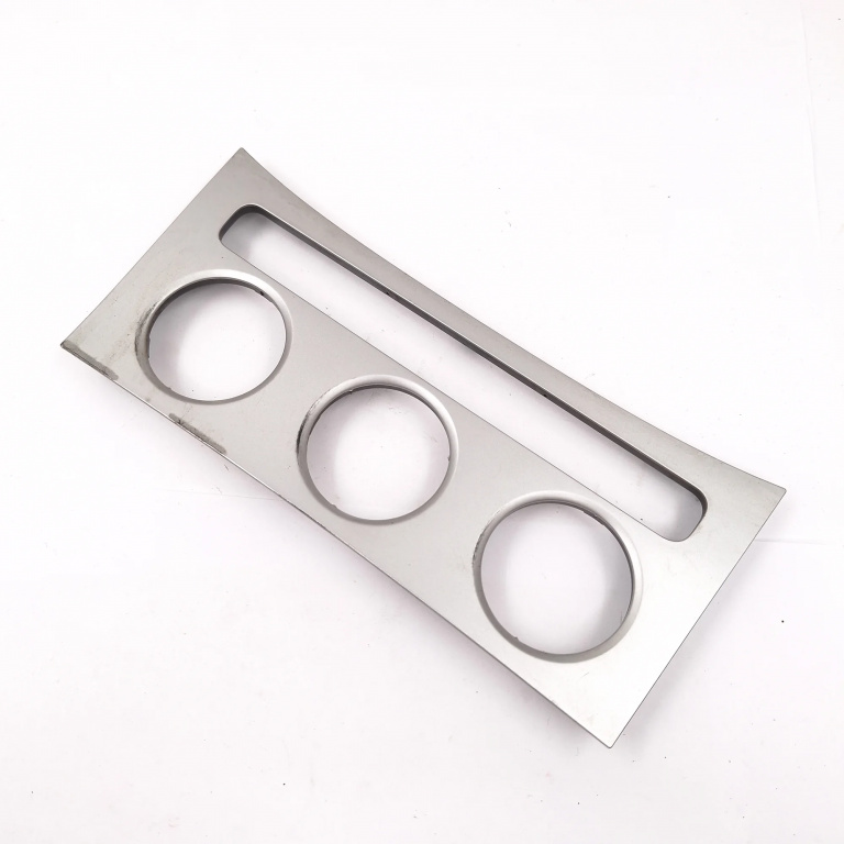 Ornament Interior Plansa De Bord,mijloc VW PASSAT B6 2005 - 2010 Motorina 3C0.863.100, 3C0863100, 31848-0100, 318480100
