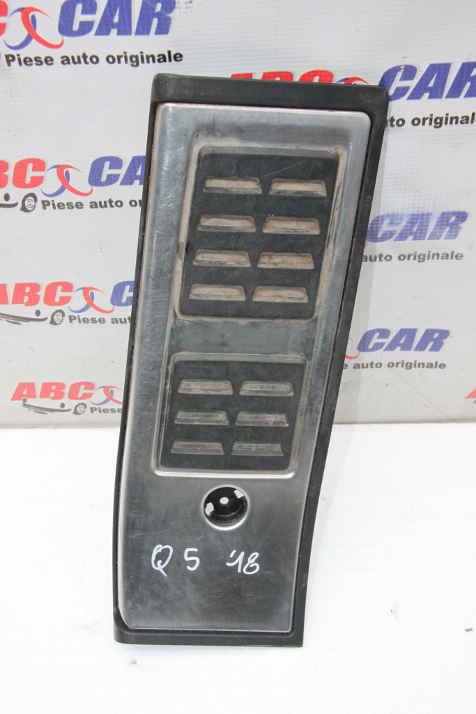 Ornament interior podea sofer Audi Q5 FY cod: 80A864777A 2017-prezent