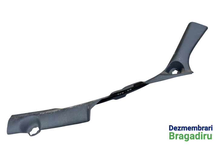 Ornament interior prag spate dreapta Cod: 7700849109 7700849109 Renault Clio 2 [facelift] [2001 - 2005] Hatchback 5-usi 1.5 dCi MT (82 hp) Cod motor: K9K-B7-02