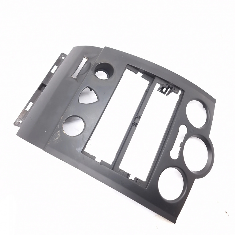 Ornament Interior Renault Megane 2 2002-2010 1.5 Dci K9K 724 Motorina Mijloc Plansa De Bord 65403, 65828