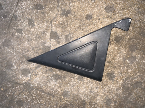Ornament interior usa dreapta spate Mazda 626 GE [1991 - 1997] Liftback 2.0 MT (116 hp) 2.0i