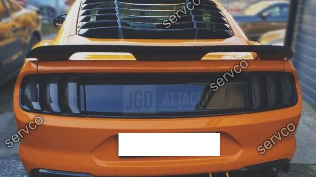 Ornament luneta geam spate Ford Mustang Fastback 2015-2021 v4