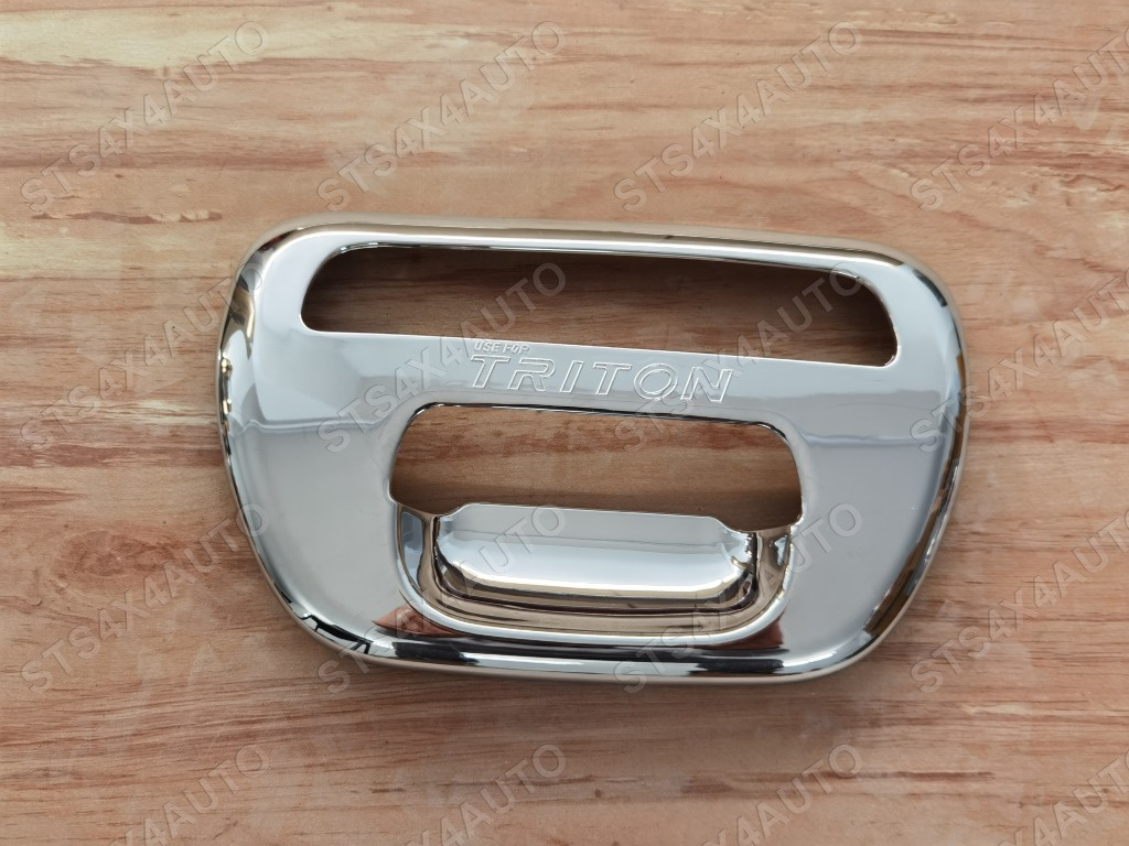 ORNAMENT MANERE OBLON MITSUBISHI L200 2006-2014 CP