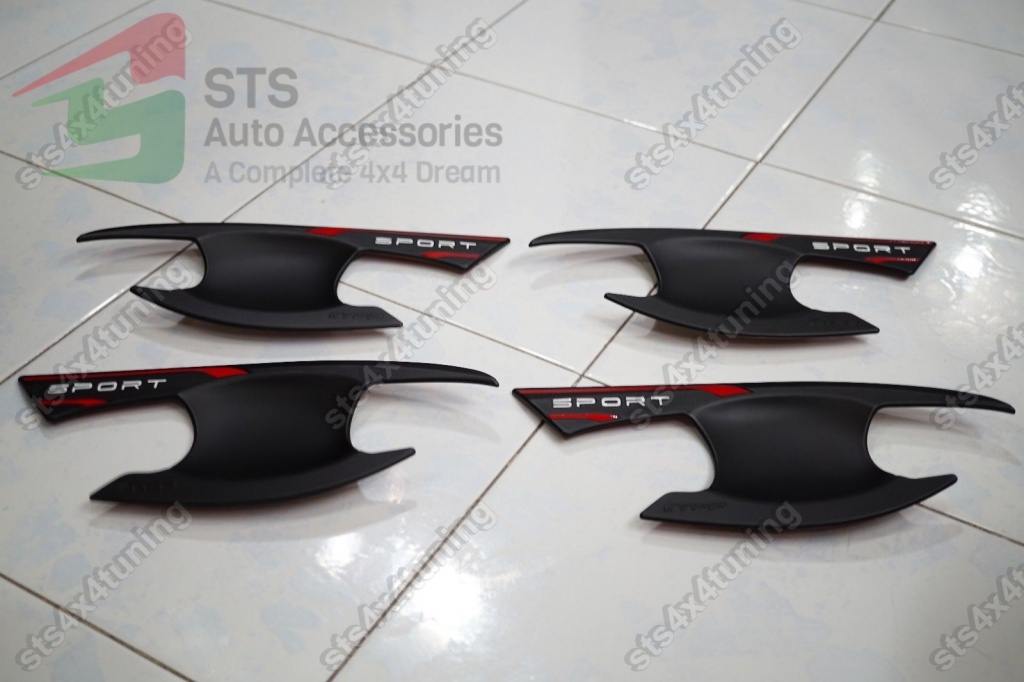 ORNAMENT MANERE TOYOTA HILUX REVO 2016-2017 NEGRE MATTE [SPORTY][V5]