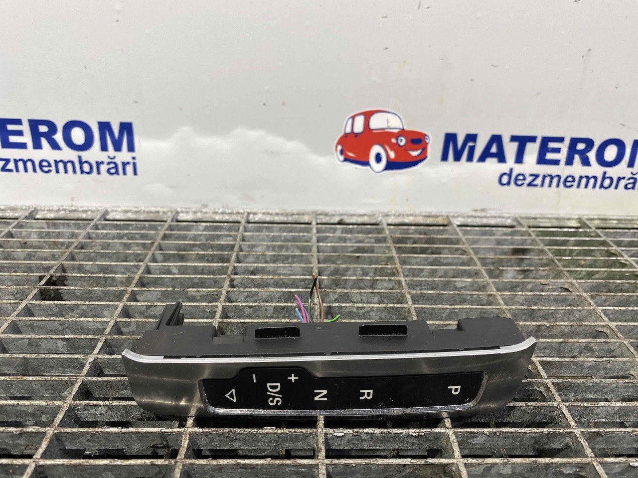 ORNAMENT MANETA SCHIMBATOR AUDI A4 A4 2.0 TDI - (2012 2015)