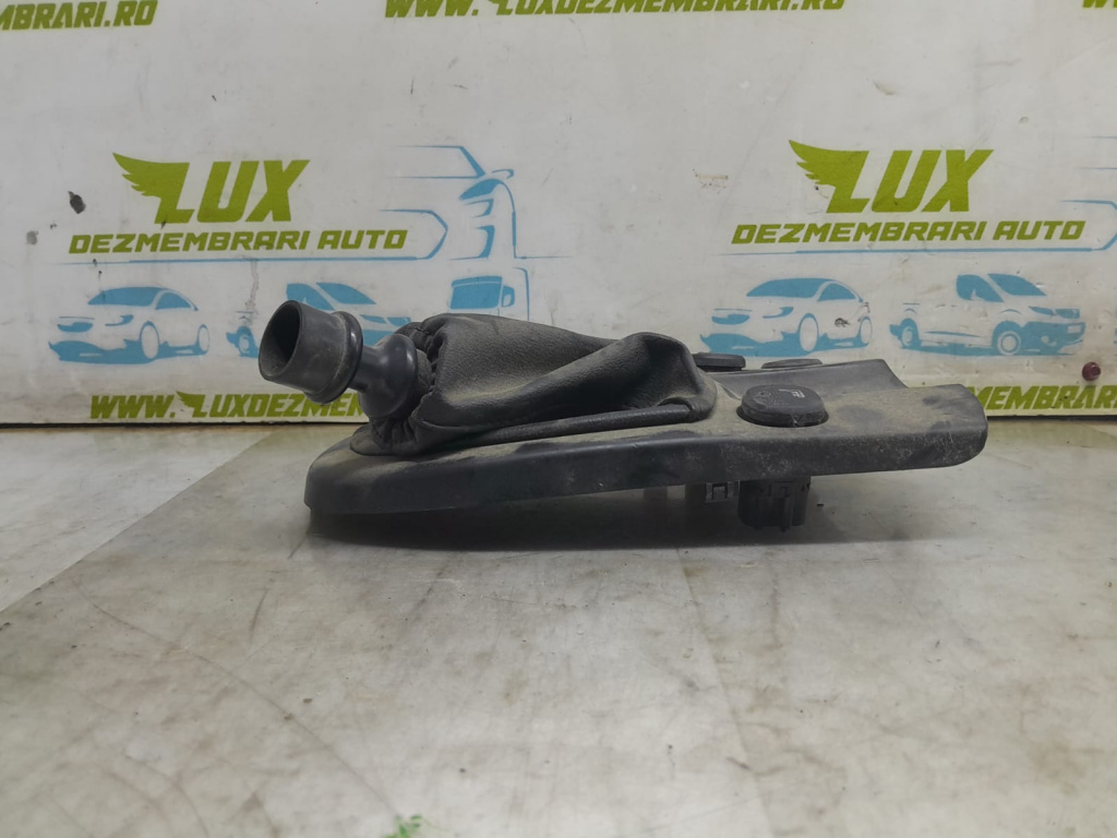Ornament manson schimbator viteze timonerie 2m5x-a045b78-caw Ford Focus [1998 - 2004]