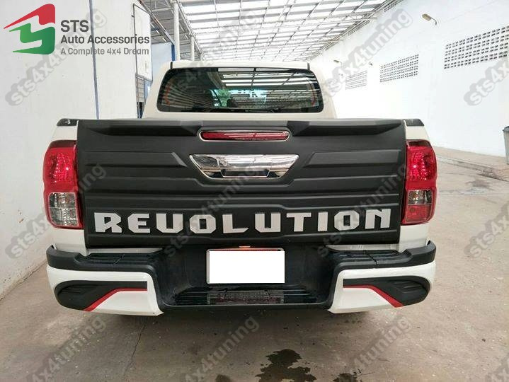 ORNAMENT OBLON TOYOTA HILUX REVO 2016-2020 BIG[V6]