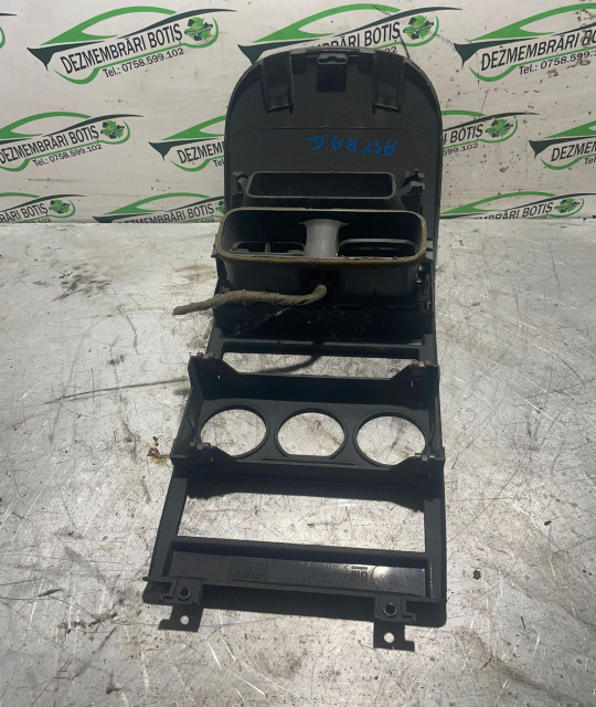 Ornament Opel Astra F [1991 - 1994] wagon 1.6 MT (71 hp)