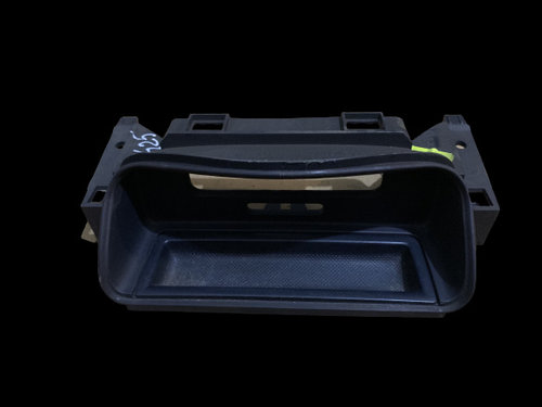 Ornament Ornament display Renault Clio 2 [facelift] [2001 - 2005] Hatchback 5-usi 1.5 dCi MT (65 hp)