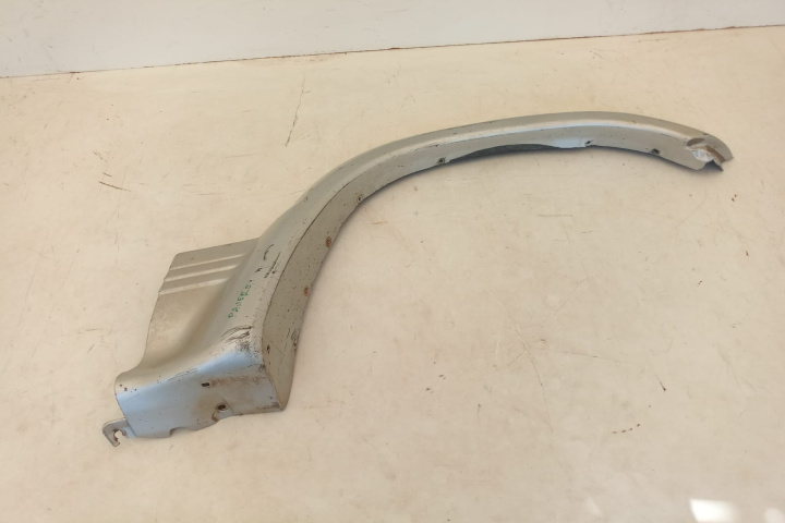 Ornament overfender / bandou dreapta spate MB679792 Mitsubishi Pajero 2 [1991 - 1997]