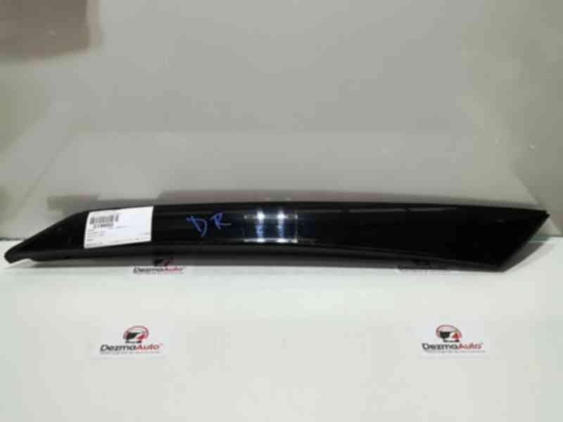 Ornament parbriz dreapta 5J6853264A, Skoda Fabia 2 (5J) (id:319893)