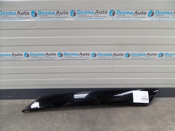 Ornament parbriz dreapta, 5J6853264A, Skoda Fabia 2 (5J) 2011-2014, (id:169138)