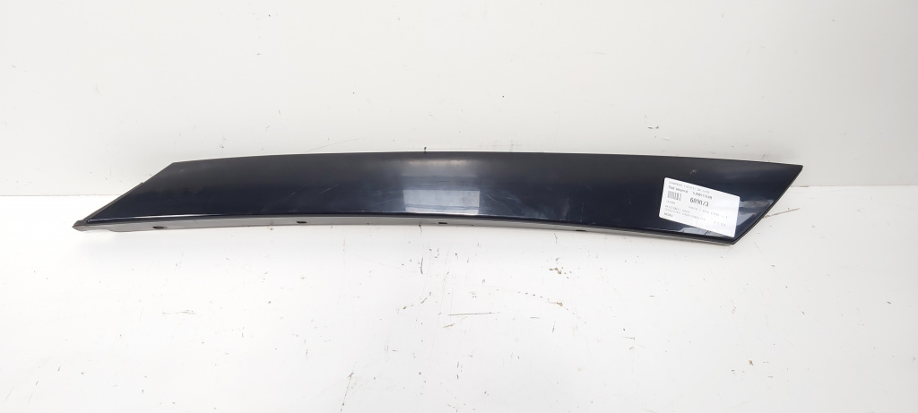 Ornament parbriz dreapta fata, cod 5J6853264R, Skoda Fabia 2 (5J, 542) (id:689073)